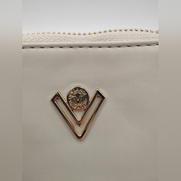 Valentino Orlandi Cream Pouch Keychain with Gold Accent BNWOT - Picture 4 of 5